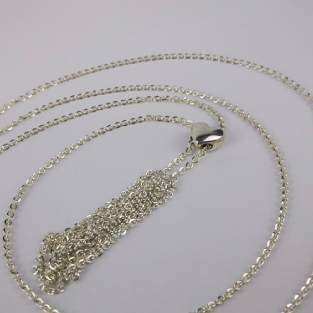 New Boxed Sterling Silver Heart Chain Necklace 28" - Picture 3 of 3